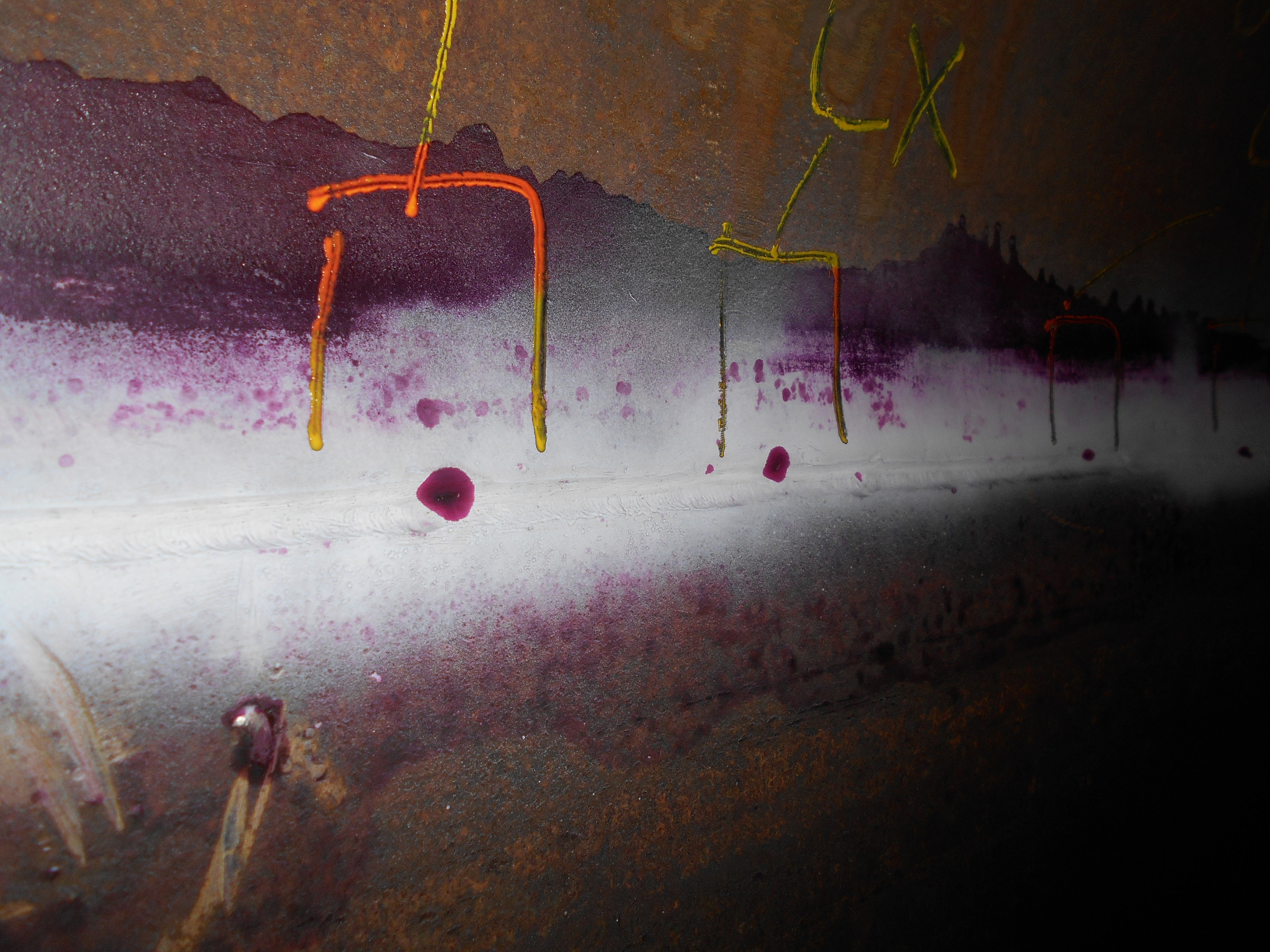 Ensaio de Líquido Penetrante (LP) em vaso de pressão tipo cozinhador